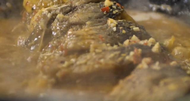 裸斑鱼是不是没得刺，裸斑鱼有没有鱼鳞（讨厌鲤鱼的湖北人）