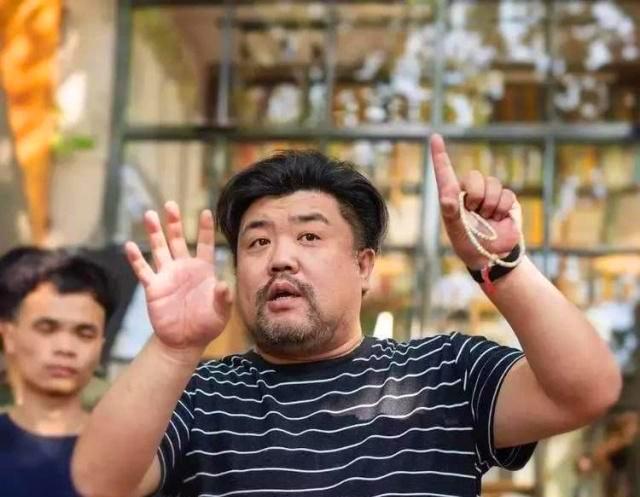 郭德纲收徒，郭德纲收徒顺序辈分（《德云社1/4世纪恩怨》）