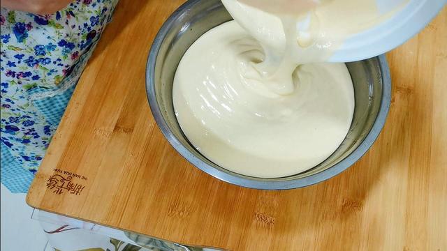 铁盆可以放烤箱吗，铁盆能不能放烤箱（不用打蛋器也能做蛋糕）