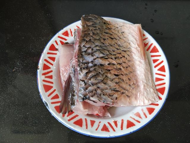 青鱼的做法简单又好吃，青鱼怎么做好吃（既美味可以解嘴馋）