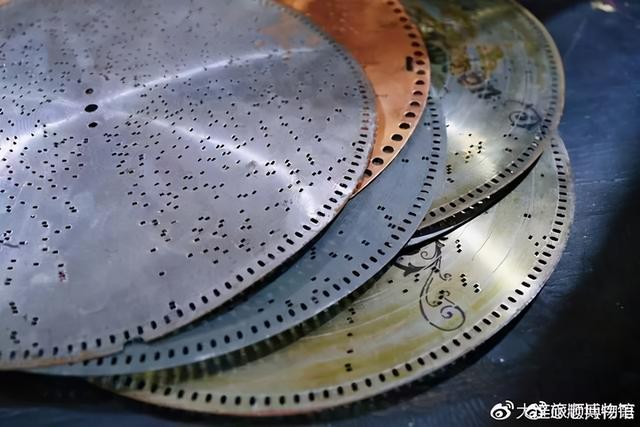 留声机的原理是什么，留声机的原理和由来（留声机在大连有一个博物馆）