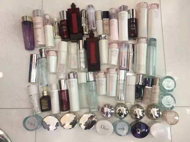 护肤品保质期查询，查化妆品保质期（其实还有这4个办法可以判断）