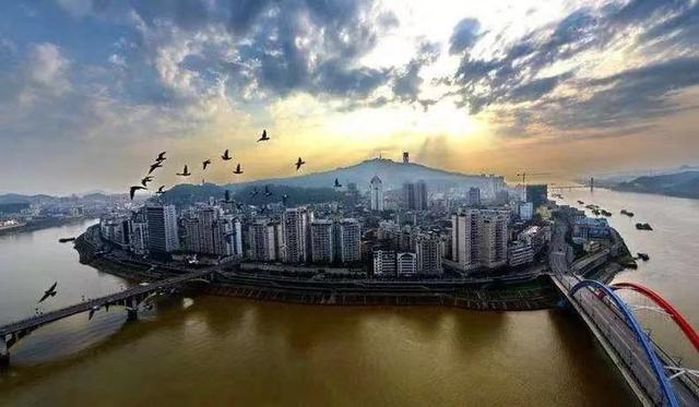 广西梧州有那些著名的景点，广西梧州最著名十大旅游景点（网红景点、美食之旅）