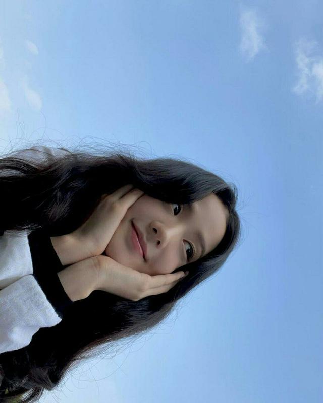 金智秀jisoo〖人间四月〗高清内含头像和壁纸微信，金智秀jisoo〖人间四月〗高清内含头像和壁纸（jisoo头像壁纸人家四月天）