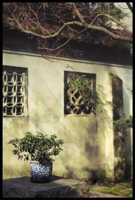 乙加水是什么字，乙加水是什么字？怎么读？爱问知识人（《百家姓》全文+拼音+注释）