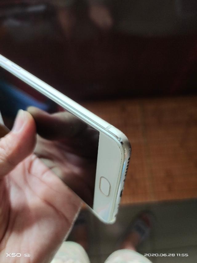 vivox7怎么截屏，vivox7怎么截屏、截图（vivo x7手机用了5年了）