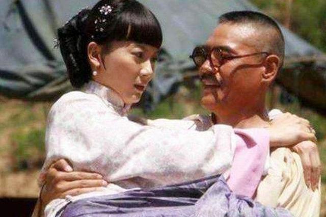 娶妻和纳妾的区别，她更是男人的奴隶