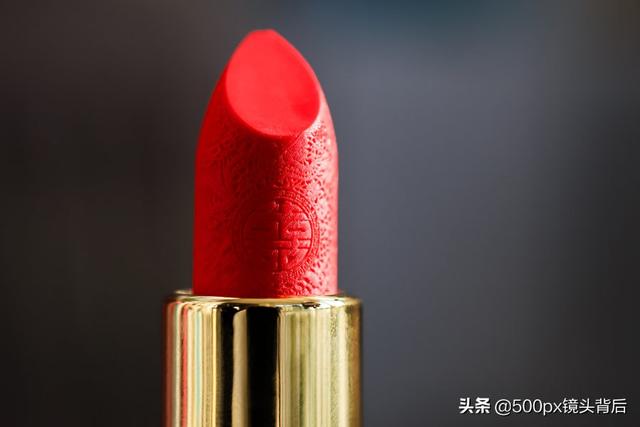 怎样自己在家DIY口红，怎样自己在家做口红（量杯、磅秤、搅拌一个也不能少）