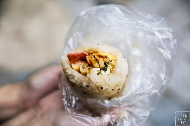 酸奶麻花能放多久 武汉粮道街酸奶大麻花哪个味道最好吃，酸奶麻花能放多久（我们翻遍了武汉的12条街）