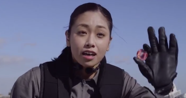 奥特曼搞笑图片，芯儿  沙雕搞笑奥特曼表情包，微信头像（《泽塔奥特曼》最新话有趣场景盘点）