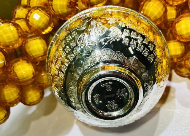 银子发黄是不是不纯，银子发黄是纯银吗（这些常见的银真的是纯银吗）