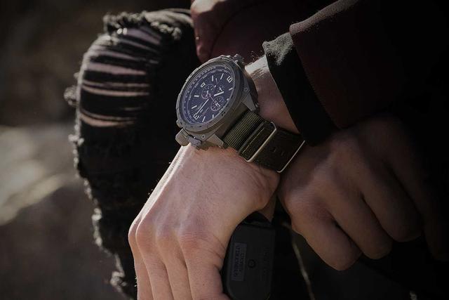 srb是哪个国家的缩写，SRB哪个国家的缩写（知道这几类军表，不用慌）