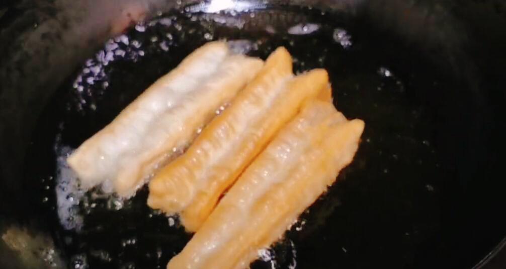 圖片[7]-【油條】做法步驟圖 更美味 幾分鐘就出鍋-起舞食譜網(wǎng)