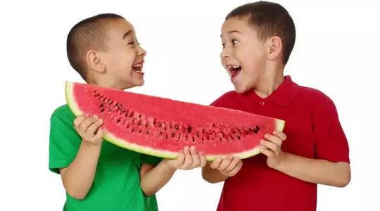 怎么让孩子学会分享，怎样让小孩学会分享（聪明的家长是这么做）