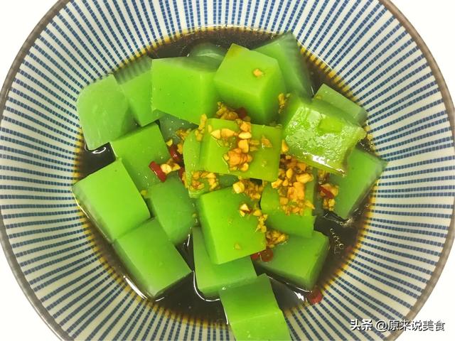 白凉粉制作方法，如何自制白凉粉最简单的做法（妈妈用了30多年凉粉做法）