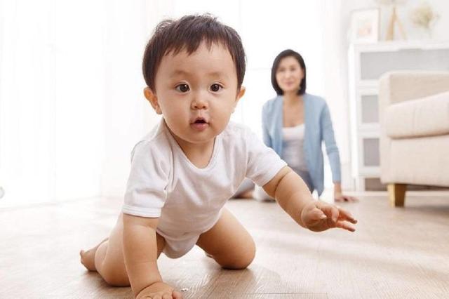 新生儿需要穿袜子吗夏天，婴儿要不要穿袜子夏天（宝宝在夏季是否穿袜子）