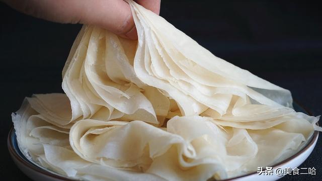 特色鸡蛋卷正宗做法，大年初四要吃“烙饼卷鸡蛋”