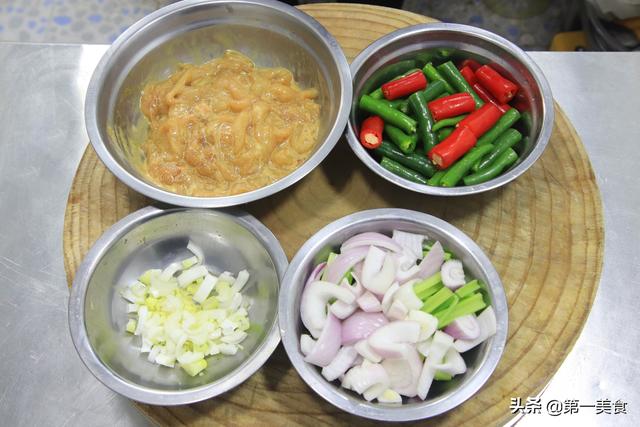 鸡胸肉怎么炒好吃又嫩，鸡胸肉怎样做好吃（饭店大厨告诉你怎么炒）