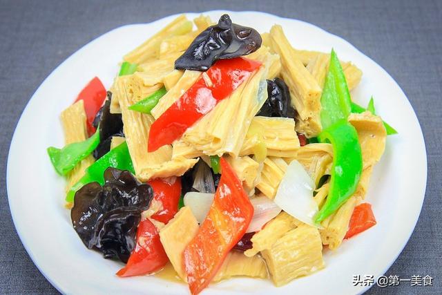 腐竹怎么做好吃，干腐竹怎么做好吃（比肉还好吃的腐竹怎么炒）