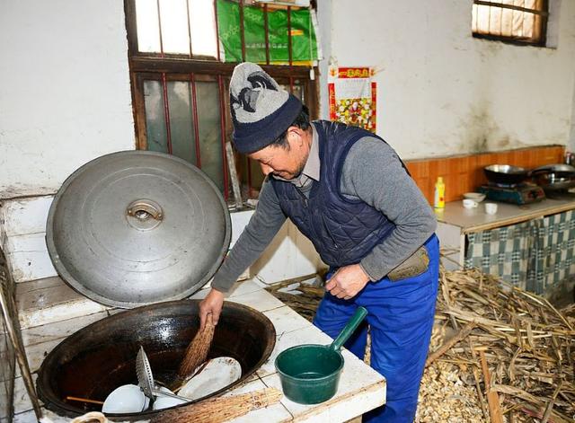 刷锅是什么意思，梦见刷锅有什么寓意（说说做饭和刷锅中的人文情怀和乐趣）