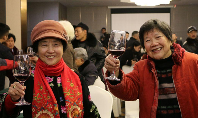 葡萄酒的保质期一般是多少年，红酒的保质期一般是多少年（红酒的保质期只有10年）