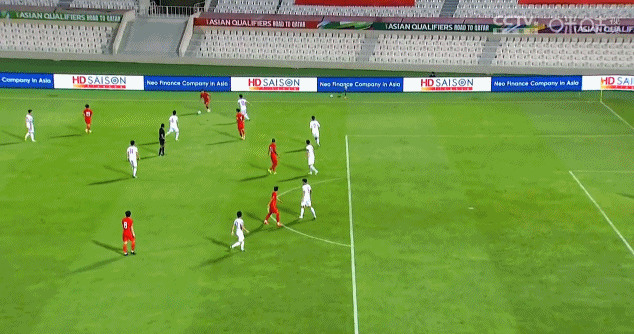 足球中的中锋是干什么的，足球里的中锋是干什么的（李铁跟郝伟好好学着点）