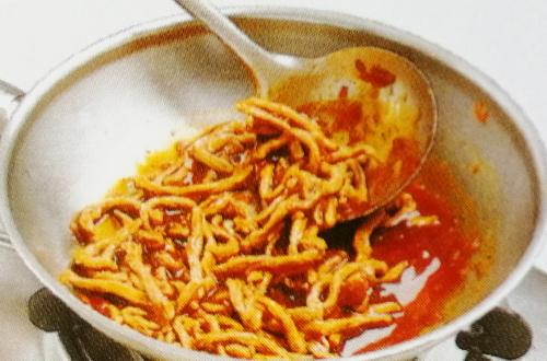 如何腌制黑椒牛柳，黑椒牛柳怎么腌（看看如何炒制黑胡椒酱）