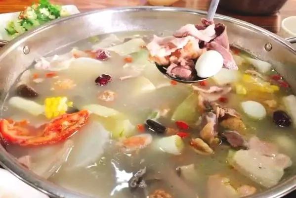 川菜为什么叫连锅汤，川菜中的汤菜（这10菜加3汤）