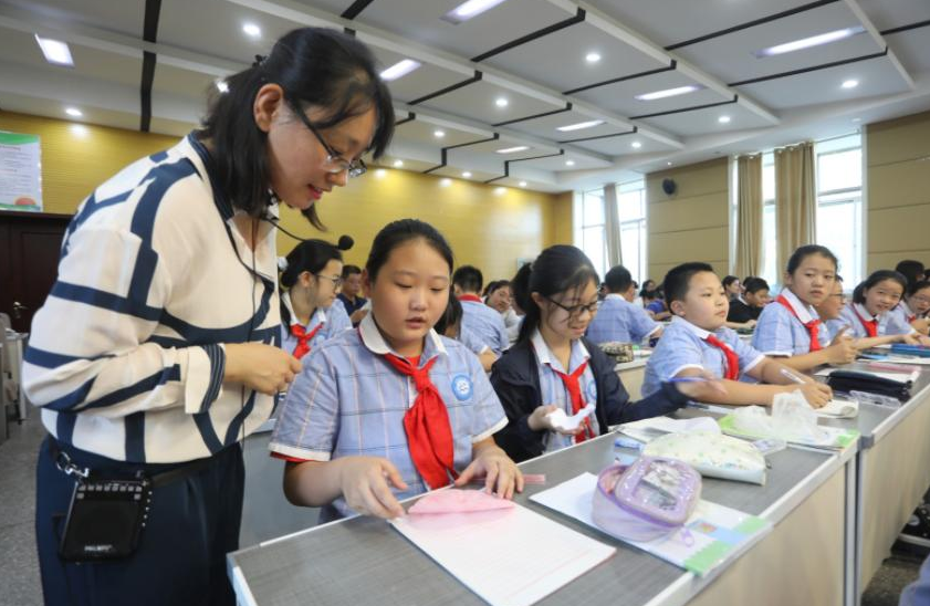 私立学校学费怎么退（民办院校要凉了）