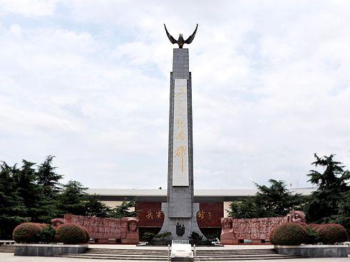 武汉二七纪念馆，为何叫武汉二七长江大桥（一定记得来二七纪念馆看看）