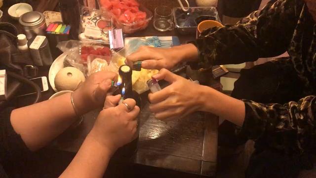 如何巧开红酒，如何巧开红酒瓶（如果木塞突然断了怎么办）