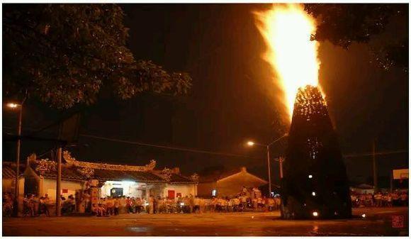 潮汕中秋节纸塔的做法，潮汕中秋节纸塔的做法底托（潮汕人怎么过中秋节）