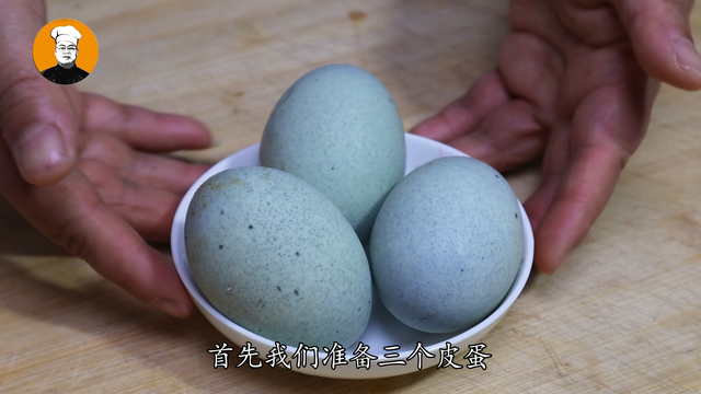 凉拌豆腐怎么做好吃又简单，凉拌豆腐做法简单又好吃（很多人第一步就错了）