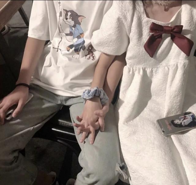 一眼惊鸿的神仙情侣头像动漫，神仙动漫情侣头像微信（是为了庆祝你上岸）