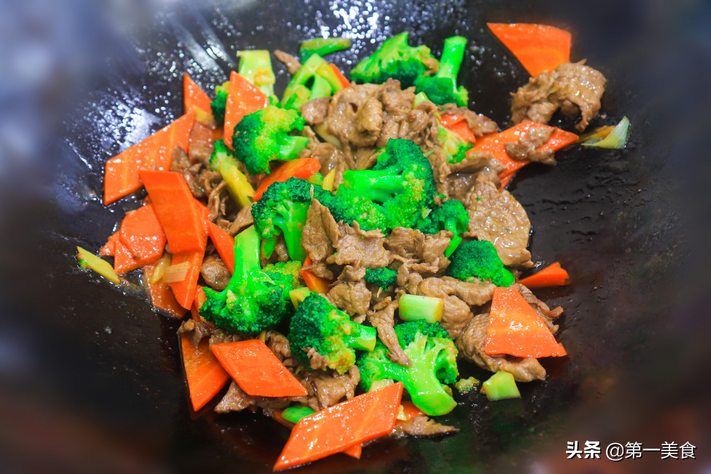 牛肉怎么做才嫩，看厨师长的腌制上浆教程