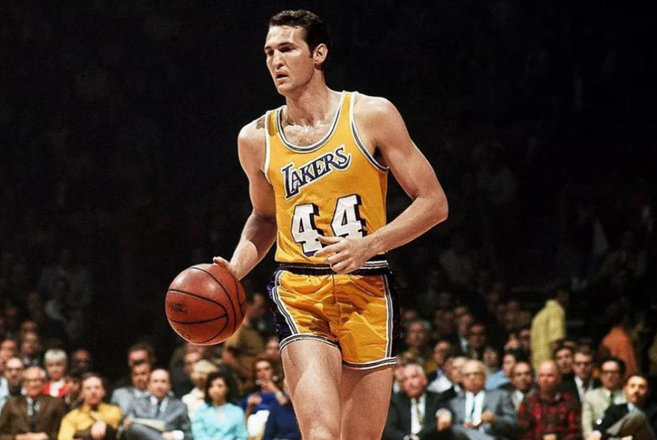 其中得分一直是最受关注的纪录,乔丹10次得分王历史第一,贾巴尔38387