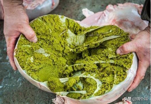 贵州牛瘪火锅制作，一道令人“反胃”的黑暗料理