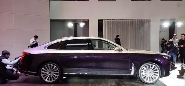 红色一竖是什么汽车的车标,红色一竖的车标是什么牌子(设计理念到底来自何方) 红色一竖是什么汽车的车标,红色一竖的车标是什么牌子(设计理念到底来自何方)