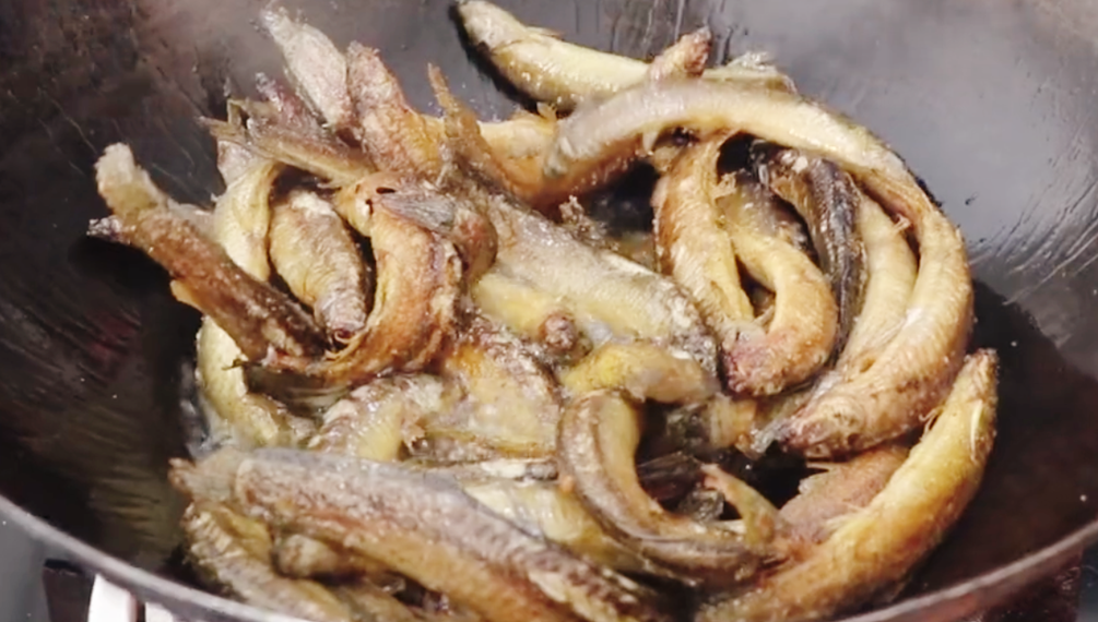 圖片[3]-【干煸泥鰍】做法步驟圖 麻辣香酥 太解饞了-起舞食譜網