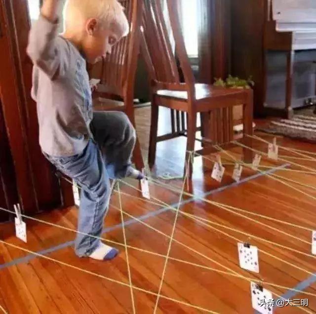 打保龄球游戏规则，打保龄球游戏规则有哪些（运动健身进万家之陪娃锻炼小游戏）