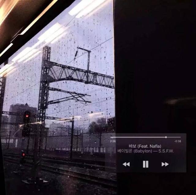 丧系背景图，微信头像，丧系背景图（丧系文字壁纸背景图/你是我自罚三杯都不肯开口的秘密）