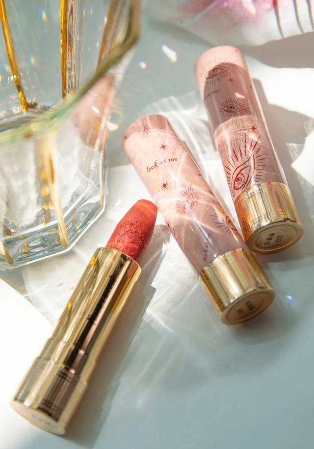 饭圈语介绍，饭圈用语图片（女生化妆和不化妆有什么区别）