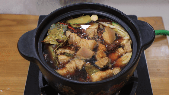 肉夹馍卤肉的做法及配料，正宗卤肉夹馍的做法和配方（肉夹馍最详细做法）