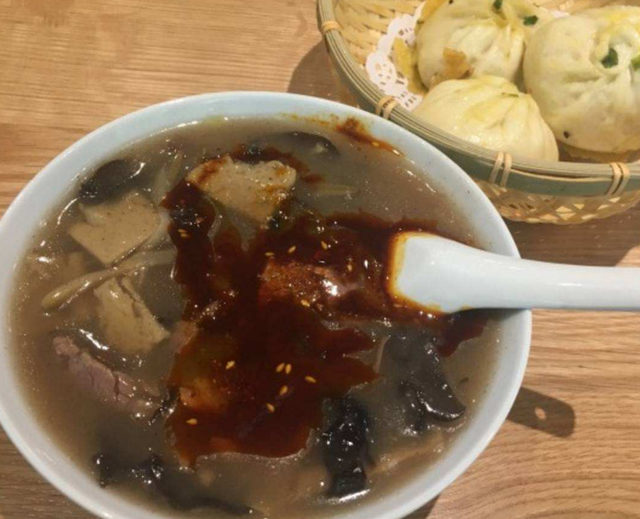 胡辣汤的制作方法，简单的胡辣汤制作方法（胡辣汤家常做法）