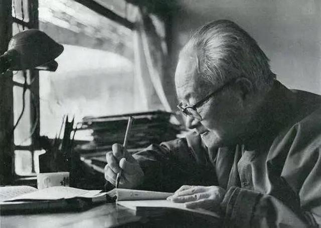 沈从文代表作，沈从文代表作中篇小说（沈从文的湘西世界）