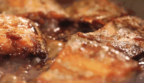 红葱头油盐水蒸金鳞鱼怎么做，全国人民就非吃饺子不可吗