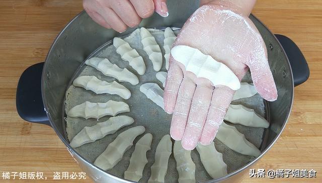 圖片[8]-【土豆螺紋蒸條】做法步驟圖 一次做4個 香辣筋道超好吃-起舞食譜網