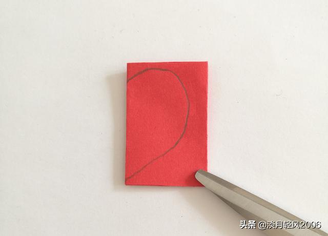 花朵手工粘贴画，花朵手工（一学就会的简单贴画教程）