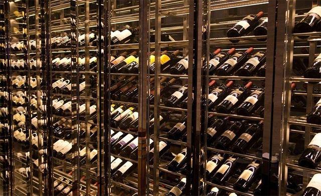 酒柜有哪些类型，什么样的酒柜（但酒柜却不仅仅只是“柜”）