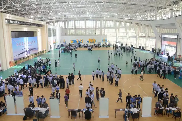 成都航空技术学校，成都航空职业技术学院2019年招生章程（成都航空职业技术学院2020高职单招计划）